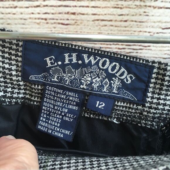 VINTAGE E. H. WOODS HOUNDSTOOTH PRINT SKIRT WITH PLEATED FRONT - Picture 6 of 6